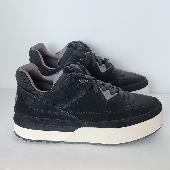 UGG Black and White Unisex Golden Cush Sneakers